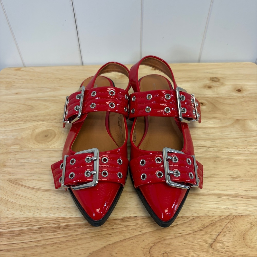 Madden Girl Mod Moto Vardan Flats Women Size 6.5M Edgy Avant Garde Dopamine
